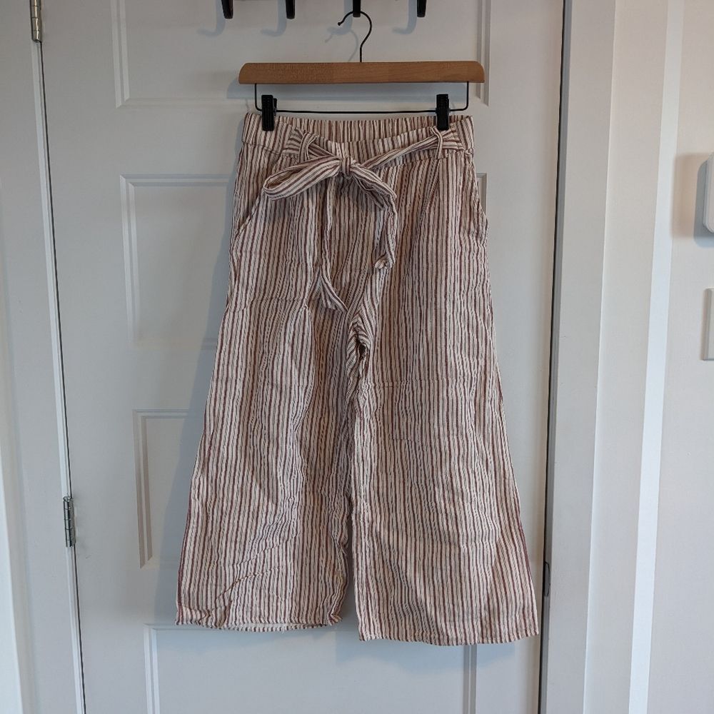 Womance/Capri Pants Sz XS/S